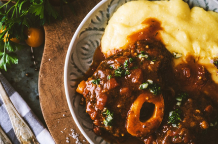 Comida de olla: cómo hacer polenta con osobuco, rendidora y económica
