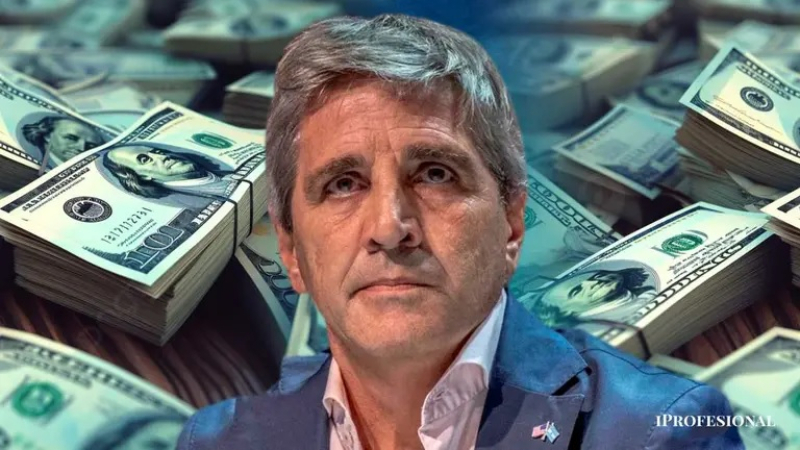 El crédito en dólares que propone Caputo: más financiamiento, pero ¿quién asume el riesgo?