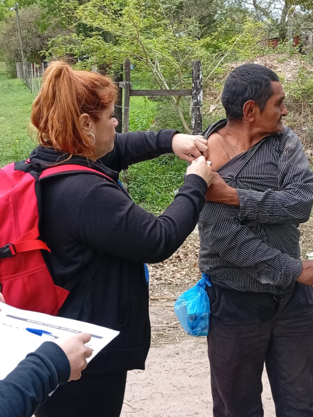 Clorinda - Salud desplegó un amplio operativo preventivo en Puerto Pilcomayo y barrios de la ciudad (2)