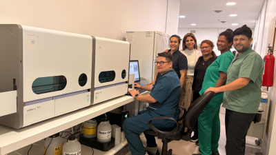 Moderno equipo para el análisis automatizado de orina