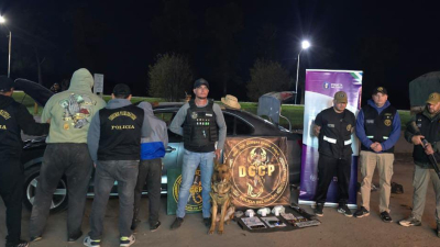 Sacha marcó el auto y hallaron 470 gramos de cocaína y una escopeta
