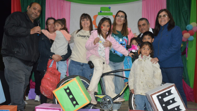 Agasajo a las infancias en Pampa Almirón