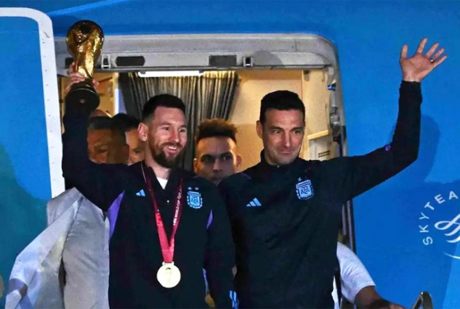Scaloni despidió con el corazón a Messi: "Fue un orgullo compartir este viaje"