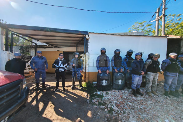 Allanamiento, secuestro de armas y municiones utilizadas por una banda delictiva: tres detenidos
