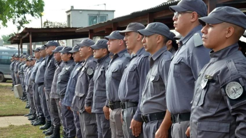 Oficiales subalternos se capacitan en prevención del suicidio
