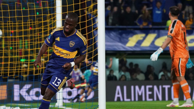 Boca goleó a Central Córdoba y se afianza en la pelea