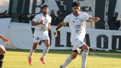 For Ever va por una nueva alegría