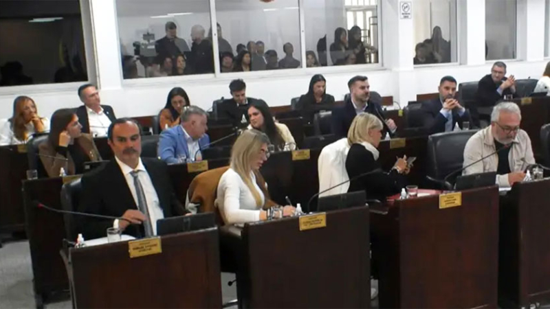 El oficialismo obtuvo el respaldo para el RINI y se anotó otra victoria legislativa