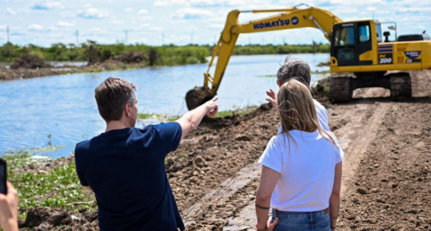 Ampliación de lago compensador y obras de refuerzo de defensas