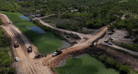 El Municipio levanta el nivel de las defensas en la zona sur ante la creciente del Paraná