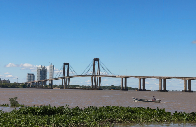 El Paraná detiene su crecimiento y bajará lentamente en los próximos días