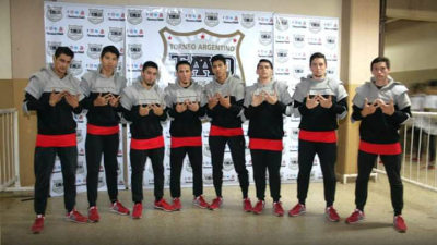 Campeones de hip hop piden colaboración para competir en Estados Unidos