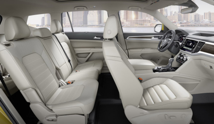 Teramont-interior.jpg