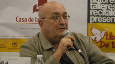 Amenazan al escritor Miguel Molfino