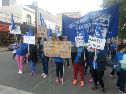 Marcha Araceli y Milagro 2.jpg