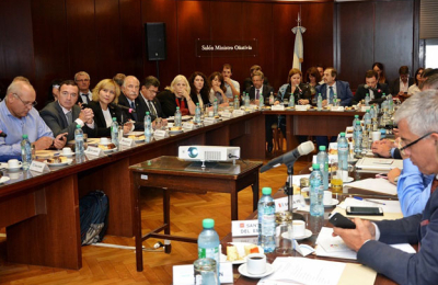 Crespo elevó a Lemus el malestar y reclamo del Chaco sobre falsos datos de la situación sanitaria