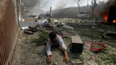 Un atentado suicida en el barrio diplomático de Kabul dejó 80 muertos y 350 heridos