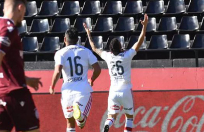 Lanús logró un agónico empate ante Newell s en Rosario