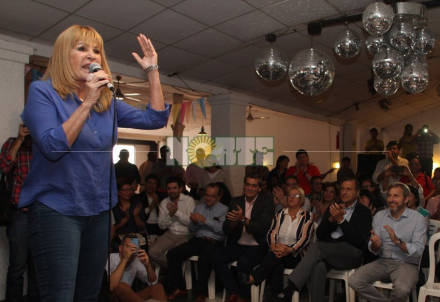 Aida cierre campaña.jpg