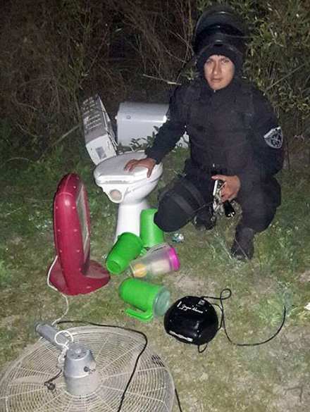 57POLICIAL-ROBOCIFF.jpg