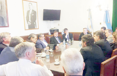 Legisladores nacionales del PJ y el Frente para la  Victoria coordinan defensa de recursos provinciales 