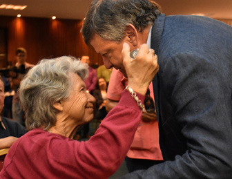 Peppo-abuela.jpg
