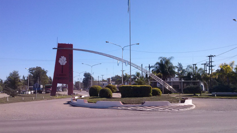 Baleó a un empleado del Consorcio 56 y atropelló a una mujer porque no podía pasar