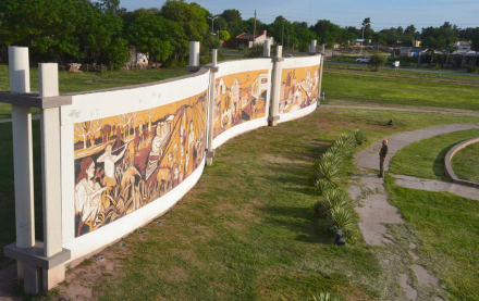 MURAL1.jpg