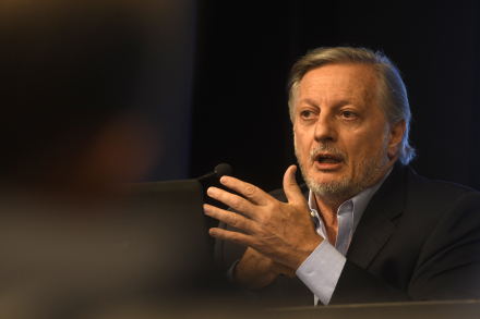 28-03-2018_buenos_aires_el_ministro_de.jpg