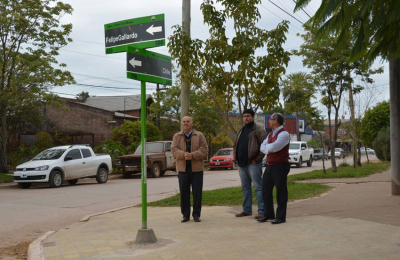 Homenaje a Felipe Gallardo en San Martín: la calle Pellegrini ahora lleva su nombre