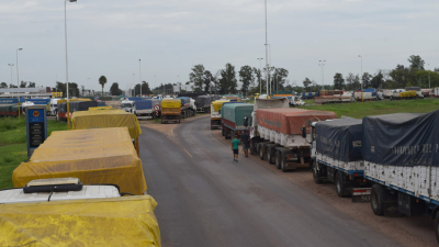 Empresas autotransportistas de carga piden declarar emergencia en el sector