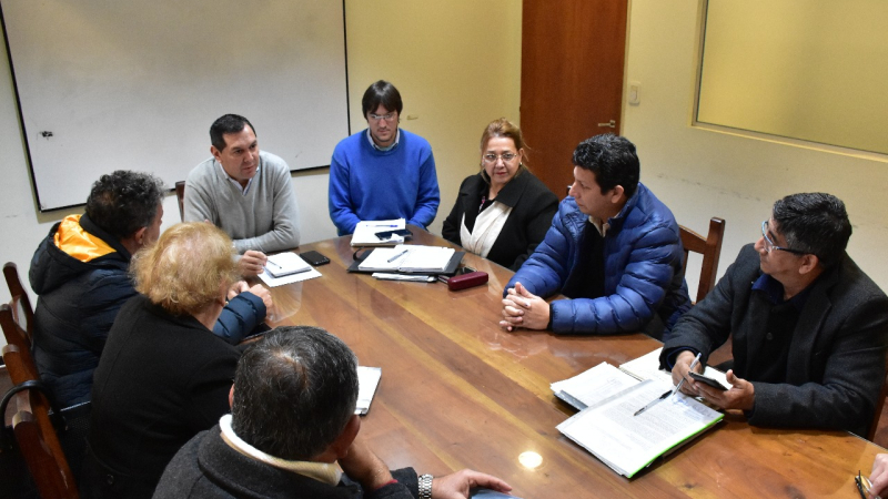 El gobierno anunció a sindicatos docentes adelanto al mes de julio de 3 % de incremento salarial