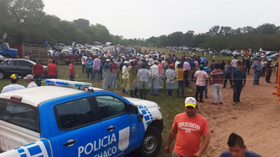 Fiesta hípica casi desata una batalla campal entre policías y el público