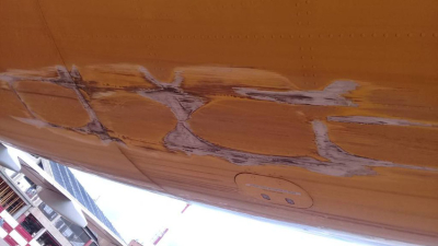 Piloto de Fly Bondi arrastró la cola del avión y tuvo que abortar despegue
