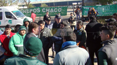 Acuerdo por los despidos que afectaban a Camioneros
