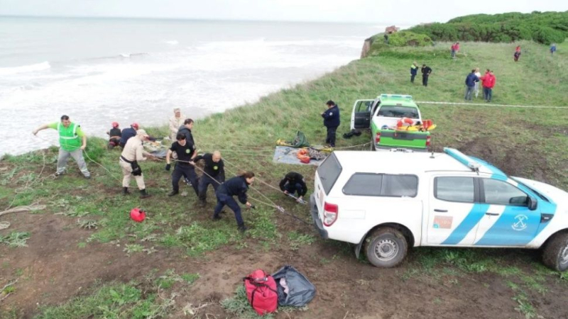 Dramático rescate de surfistas en Mar del Plata