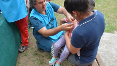 Salud inició la campaña de vacunación contra sarampión y rubeola
