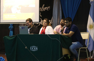 Periodistas disertaron sobre inserción laboral en medios