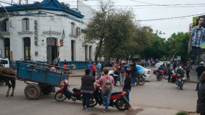 Secheep paralizada por medidas de fuerza y toma del edificio por movimientos sociales