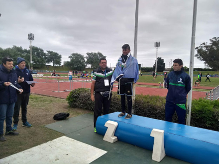 Erik-Martinez-plata-en-atle.jpg