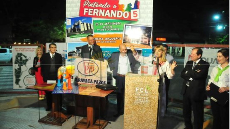 Qué noche Teté: encuentro exitoso en la subasta de los perros Fernando
