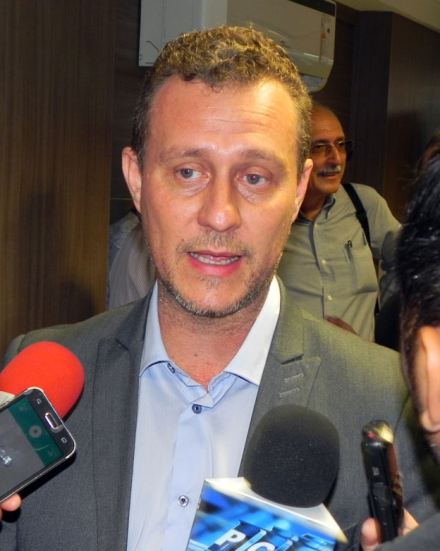 echeza.jpg