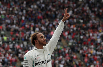 Hamilton igualó la marca de Fangio al consagrarse quíntuple campeón