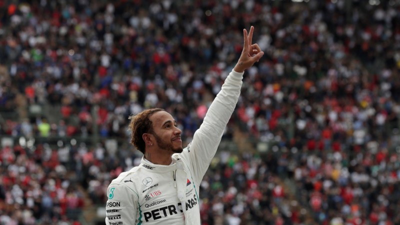 Hamilton igualó la marca de Fangio al consagrarse quíntuple campeón