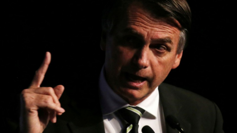 Bolsonaro anticipa una guerra con Folha: "Ese diario se acabó"