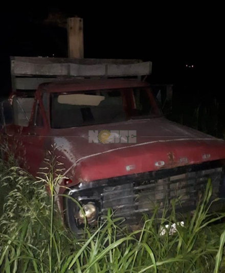 58camioneta sin luces.jpeg