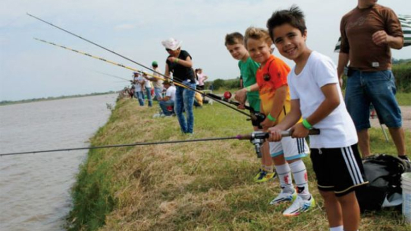 La Leonesa vive a pleno su Quinta Fiesta Internacional de Pesca del Pacú Arrocero