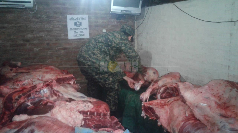 Fueron sorprendidos transportando media tonelada de animales faenados