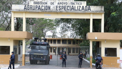 Se fugaron dos peligrosos delincuentes de la Agrupación Especializada de Paraguay