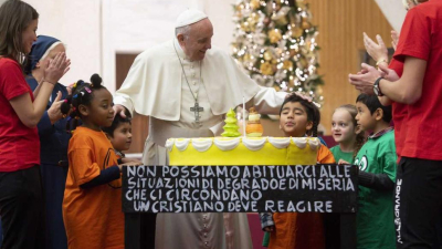 El papa Francisco celebró su cumpleaños rodeado de niños